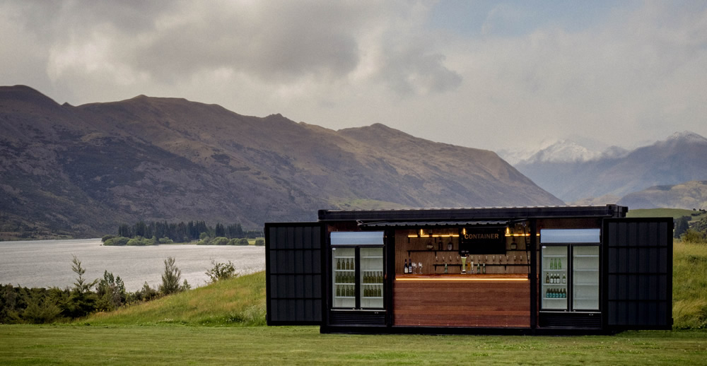The Container Bar - Mobile Wanaka Wedding beverage